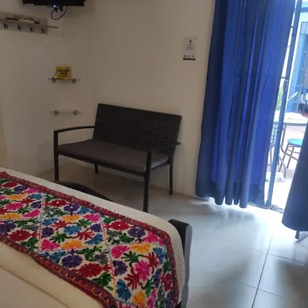 Hpt-st De Triple Con Piscina Aire Acondicionado Y Wifi En Getsemani *